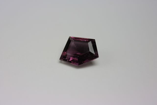 Tourmaline violette - 1.915 ct