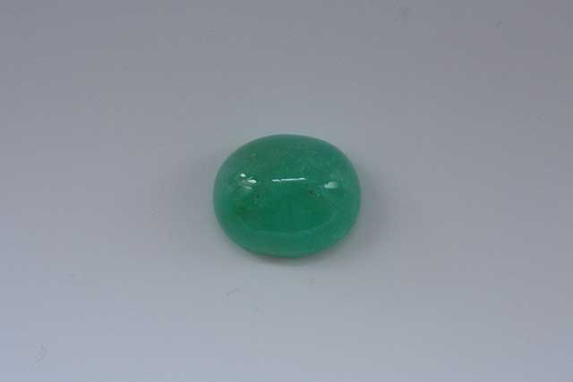 Emerald (Beryl) - Oval cabochon 4.360 ct