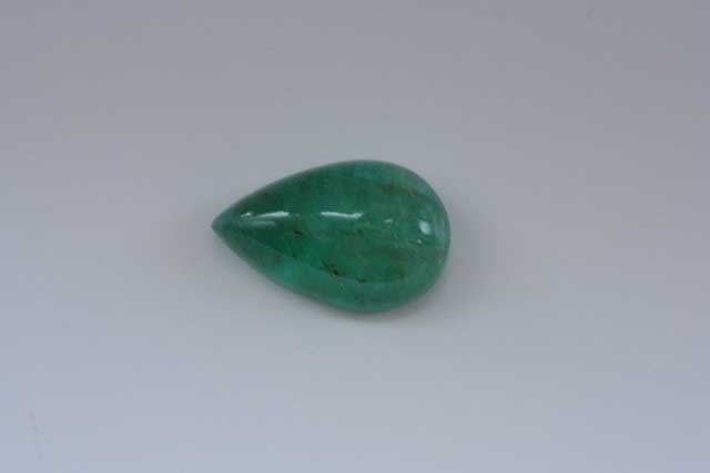 Emerald (Beryl) - Pear cabochon 5.115 ct