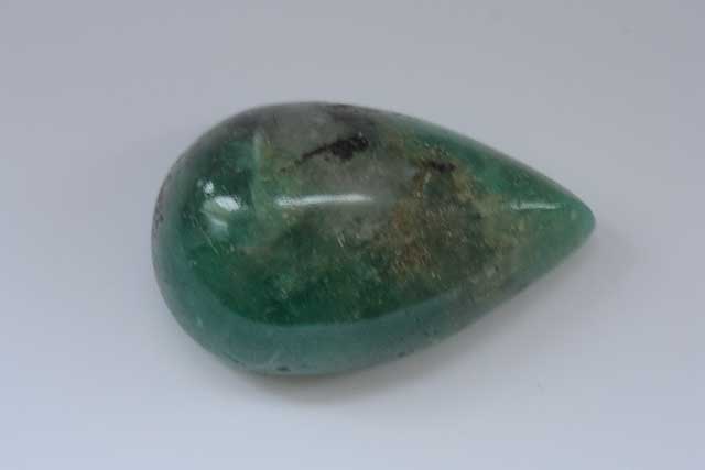 Emerald (Beryl) - Pear cabochon - 28.495 ct