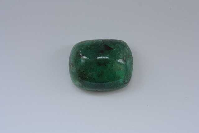 Emerald (Beryl) - Rectangle cabochon - 8.435 ct