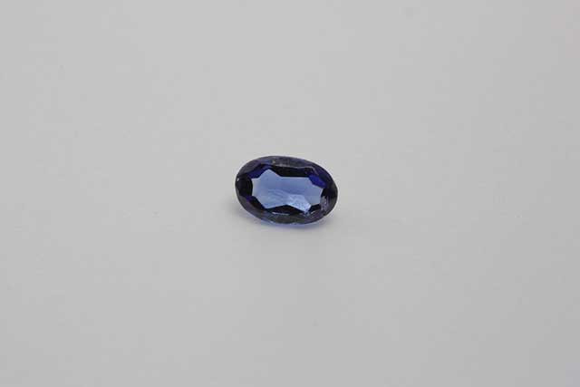Sapphire - oval - 0.140 ct