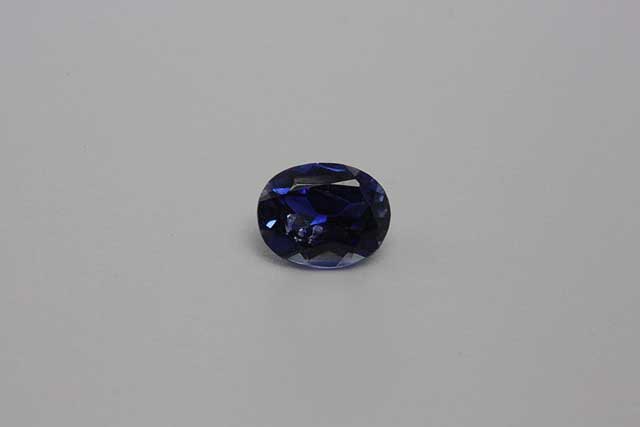 Sapphire - oval - 0.335 ct