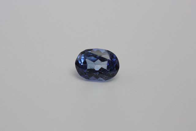 Sapphire - oval - 0.445 ct