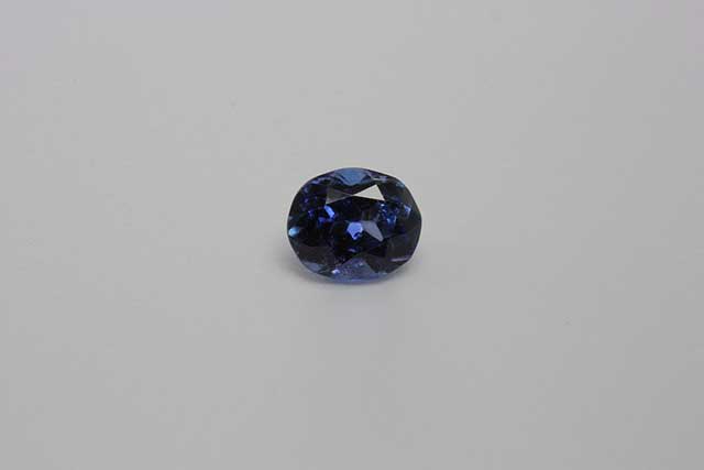 Sapphire - oval - 0.500 ct
