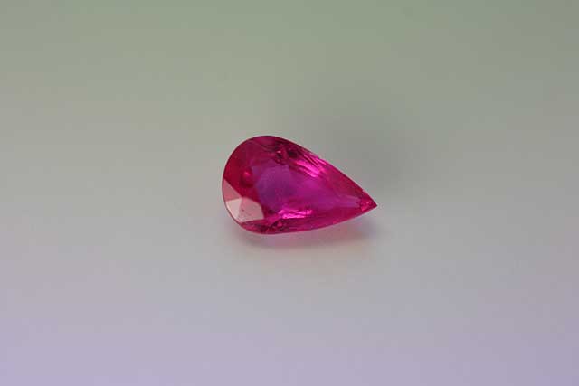 Sapphire - Pear - 0.395 ct