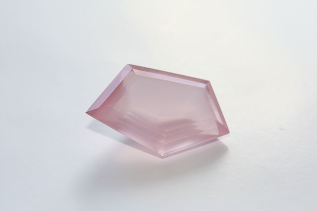 Pink quartz - 44.78 ct
