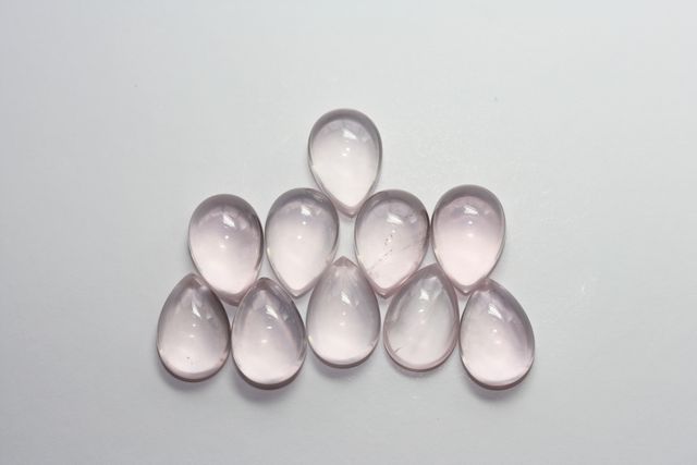 Pink quartz - Pear 20.84 ct