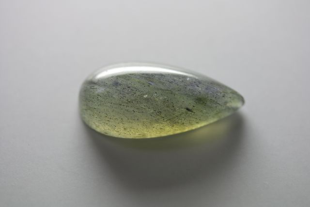 Labradorite - Pear 10.605 ct