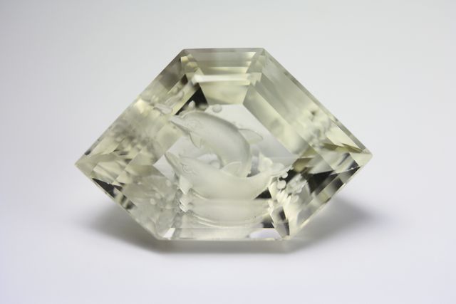 Smoky quartz - 67.435 cts - Dolphin